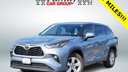 2023 Toyota Highlander LE — SUV — 21,186 mi — Arlington, TX