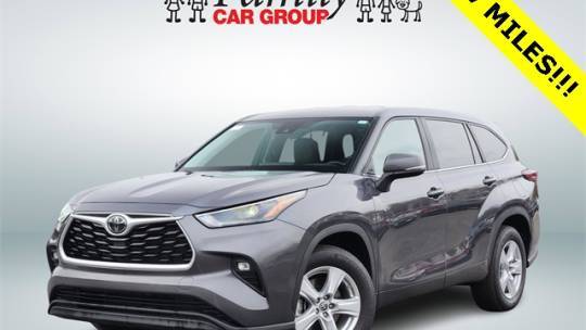 2024 Toyota Highlander LE