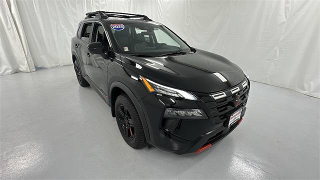 2025 Nissan Rogue SV — SUV — 5,778 mi — Janesville, WI