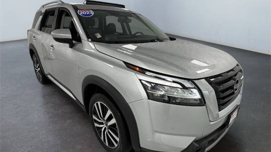 2023 Nissan Pathfinder Platinum — SUV — 34,445 mi — Janesville, WI