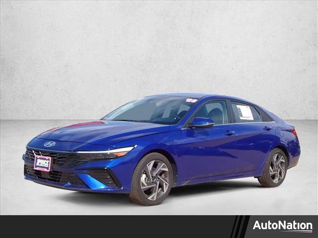 2025 Hyundai Elantra Limited — Sedan — 13,243 mi — Englewood, CO