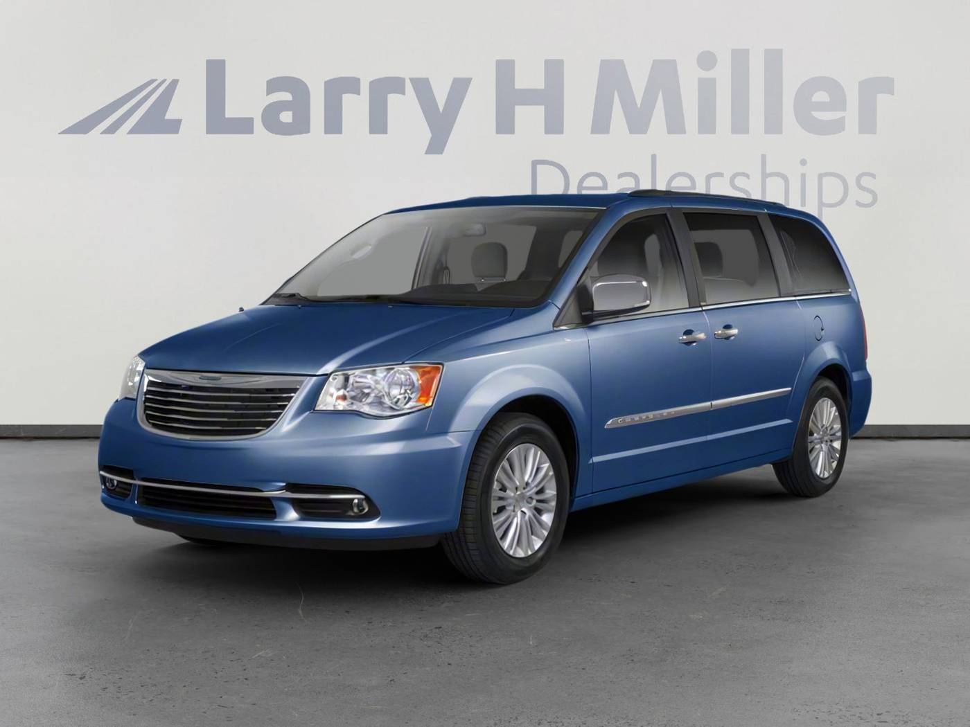 2013 Chrysler Town & Country Touring-L — Minivan — 95,872 mi — Riverdale, UT