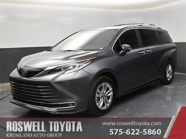 2025 Toyota Sienna Limited — Minivan — 13,418 mi — Roswell, NM