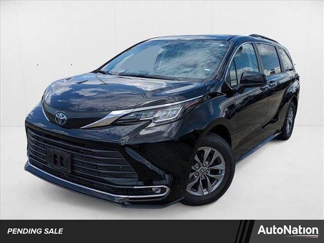2023 Toyota Sienna XLE — Minivan — 53,990 mi — Katy, TX
