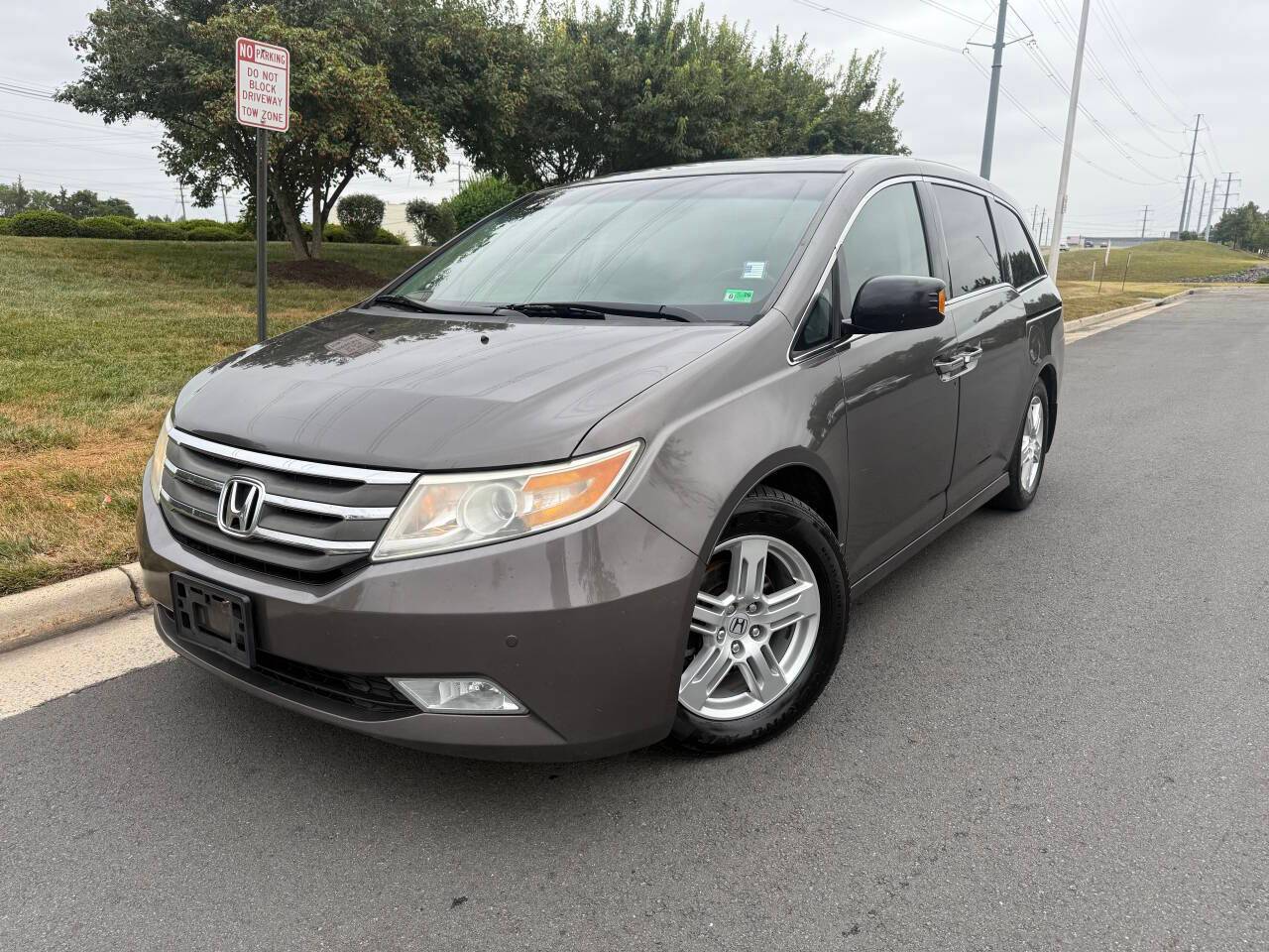 2011 Honda Odyssey Touring Elite — Minivan — 229,250 mi — Chantilly, VA