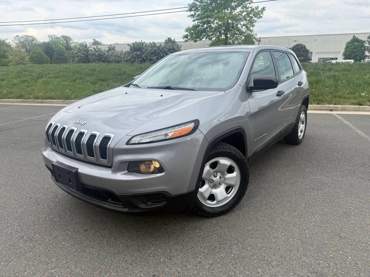 2016 Jeep Cherokee Sport — SUV — 93,258 mi — Chantilly, VA
