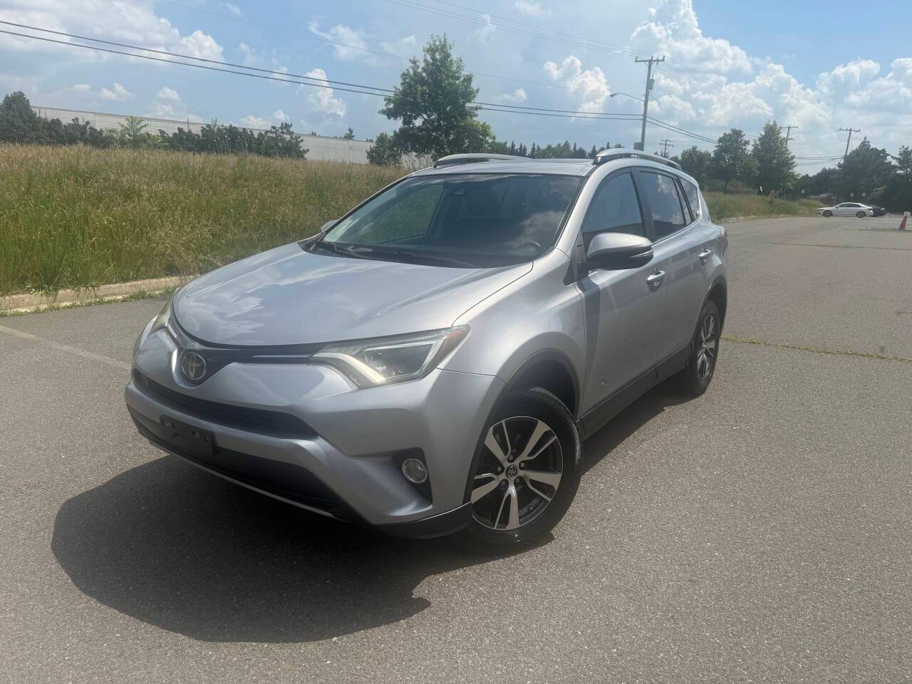 2017 Toyota RAV4 XLE — SUV — 112,200 mi — Chantilly, VA