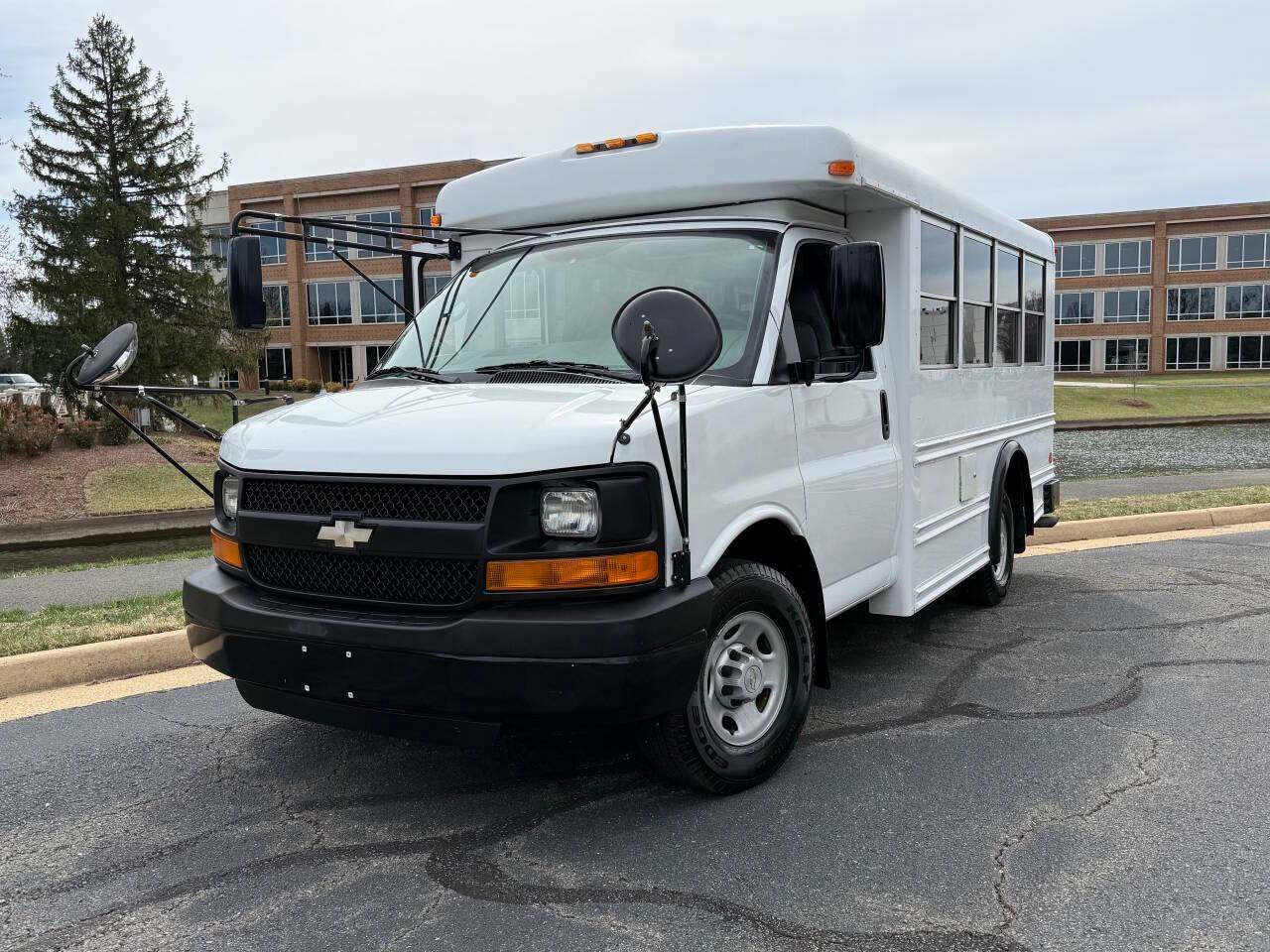 2008 Chevrolet Express Commercial Cutaway C6Y — Chassis Cab Truck — 77,590 mi — Chantilly, VA