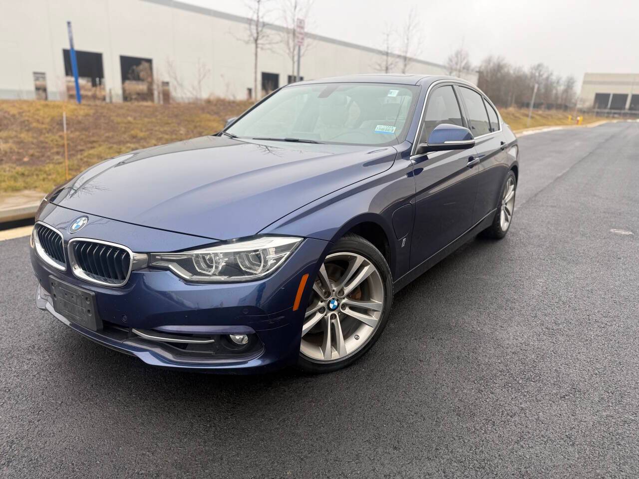 2017 BMW 3 Series 330e