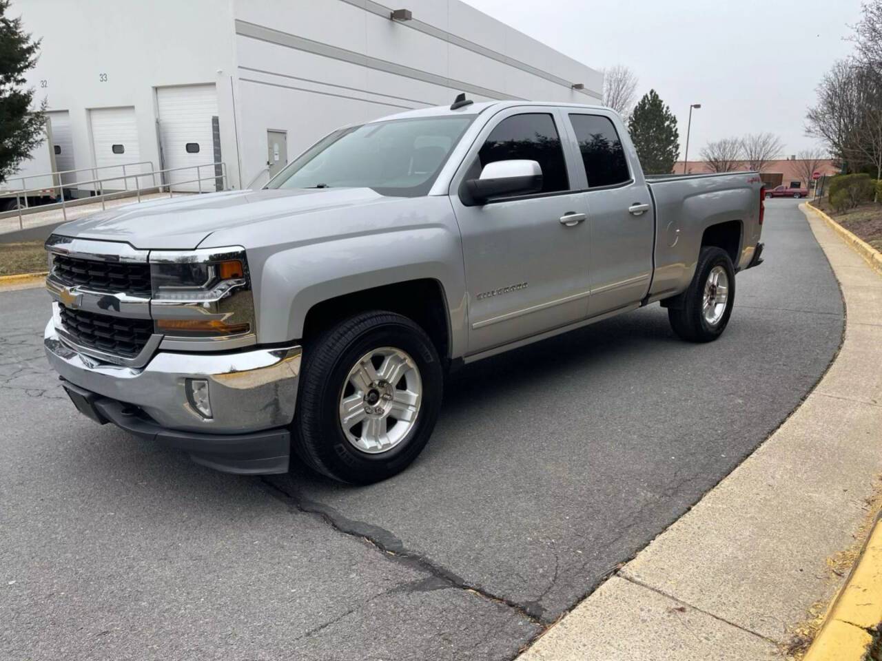 2017 Chevrolet Silverado 1500 LT — Pickup Truck — 166,437 mi — Chantilly, VA