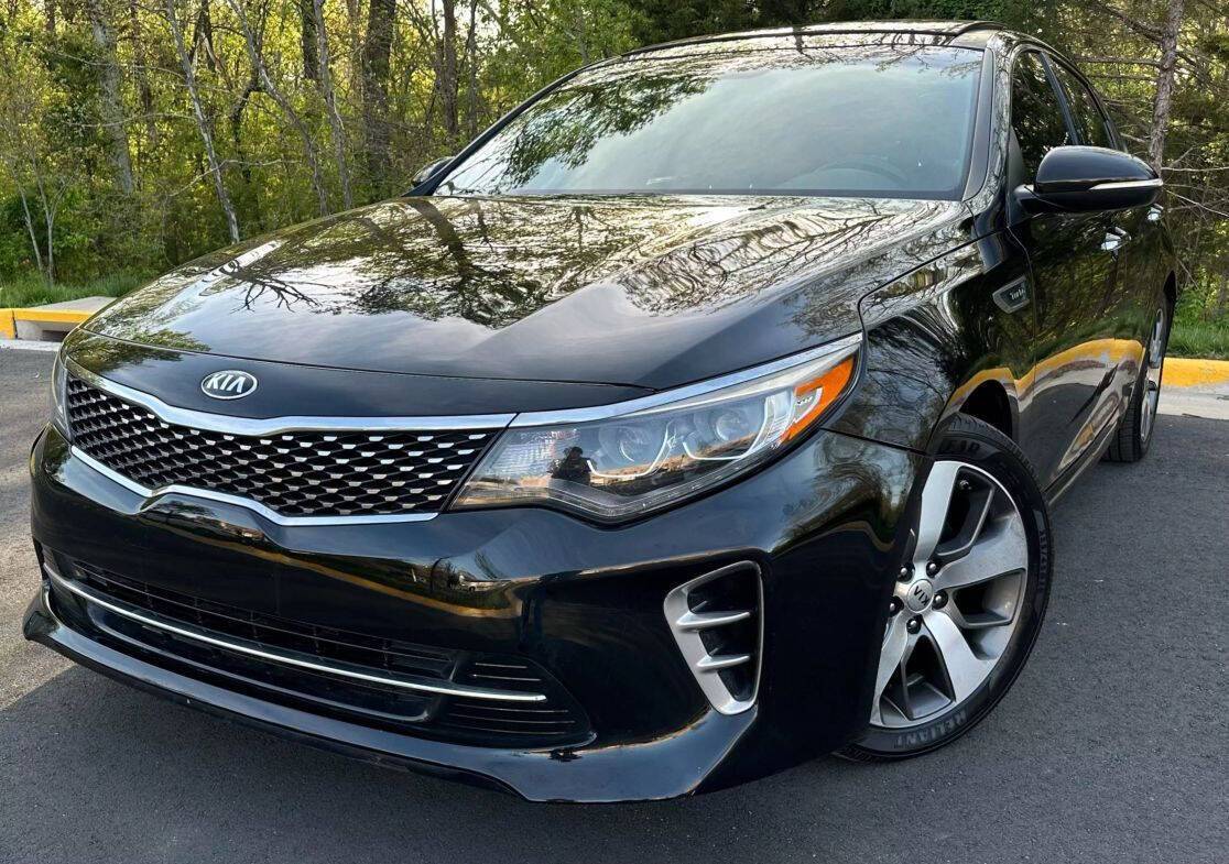 2017 Kia Optima SX Turbo — Sedan — 108,209 mi — Chantilly, VA