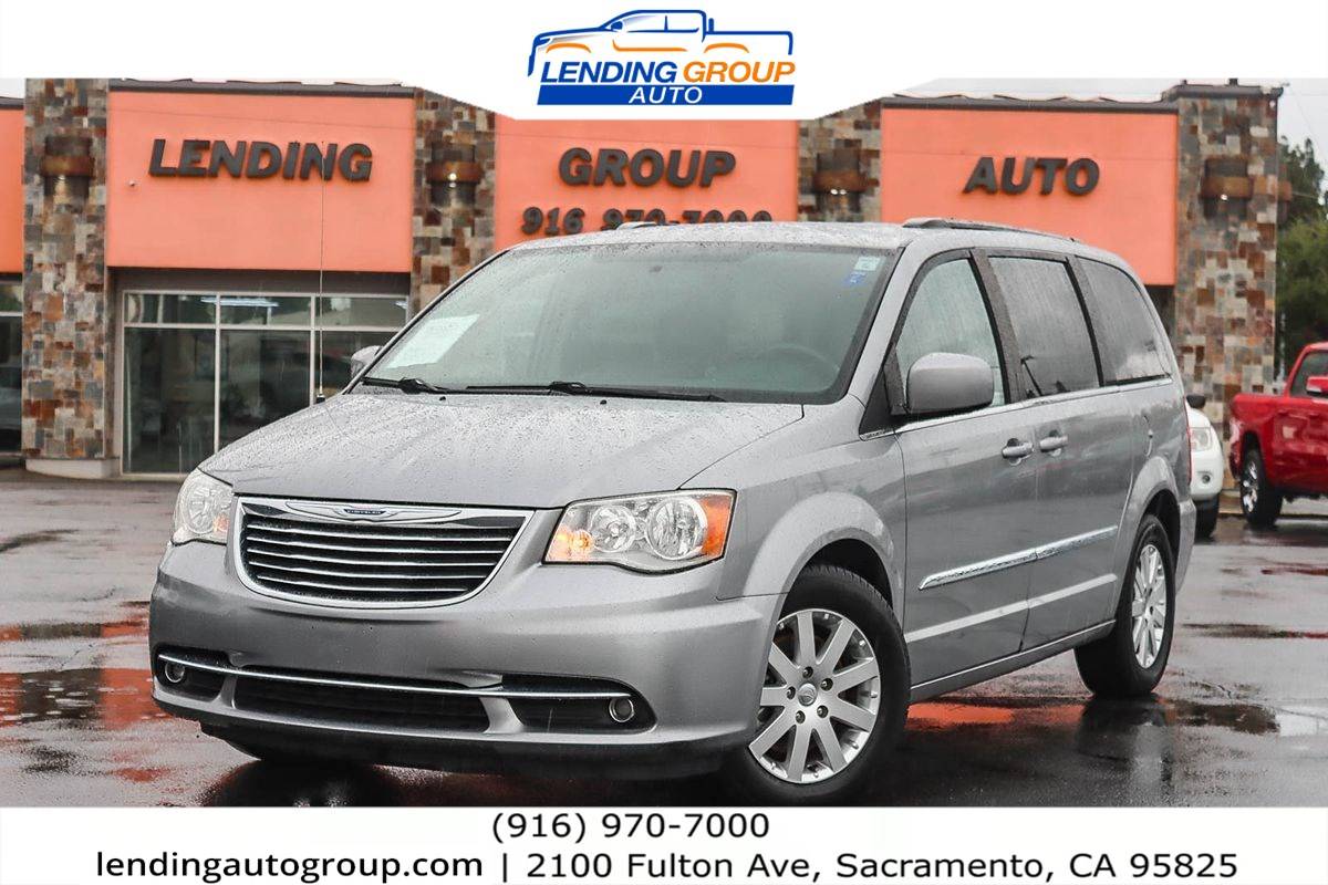 2016 Chrysler Town & Country Touring — Minivan — 109,772 mi — Sacramento, CA