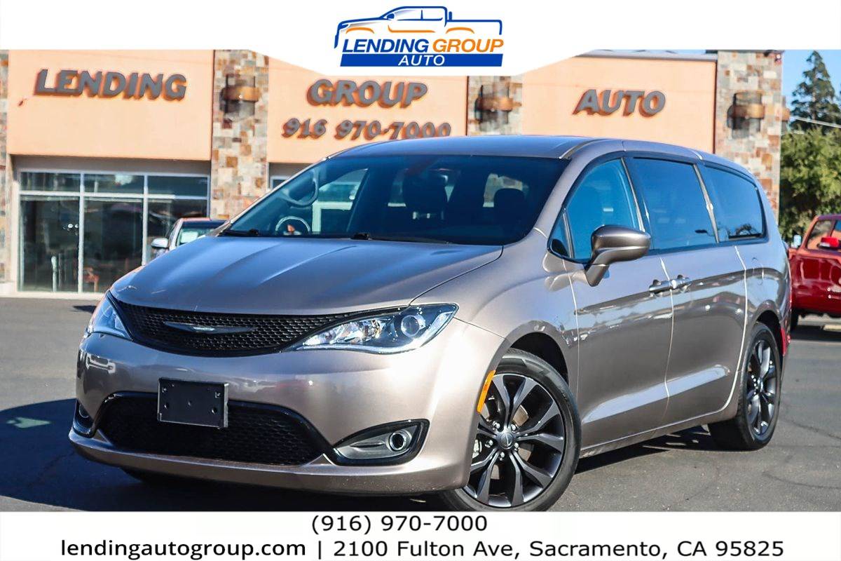 2018 Chrysler Pacifica Touring Plus — Minivan — 65,463 mi — Sacramento, CA