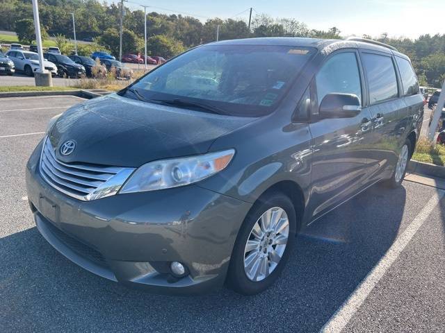2013 Toyota Sienna XLE — Minivan — 185,000 mi — Staunton, VA