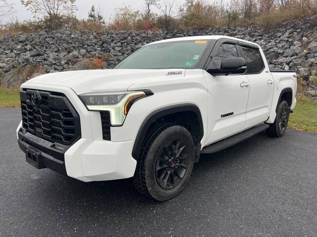2025 Toyota Tundra Hybrid Limited — Pickup Truck — 11,563 mi — Staunton, VA