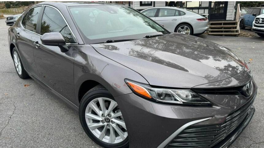 2022 Toyota Camry LE — Sedan — 44,359 mi — Roswell, GA