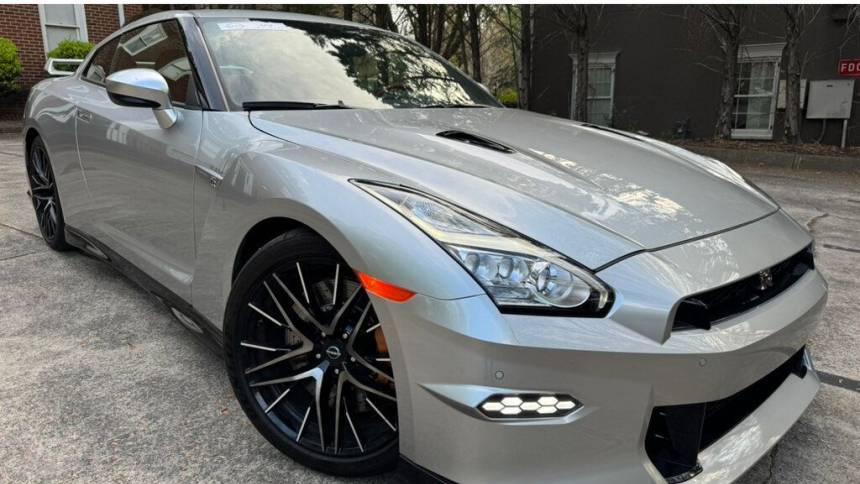2024 Nissan GT-R Premium