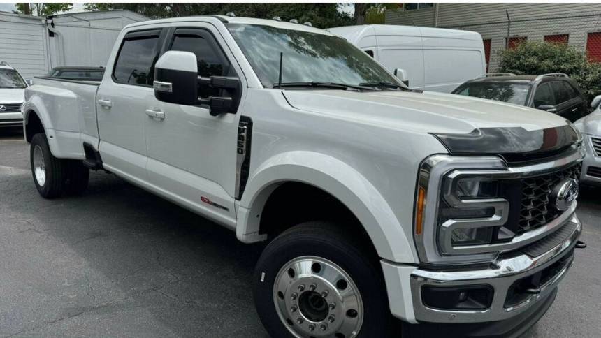 2023 Ford F-450 Super Duty Lariat