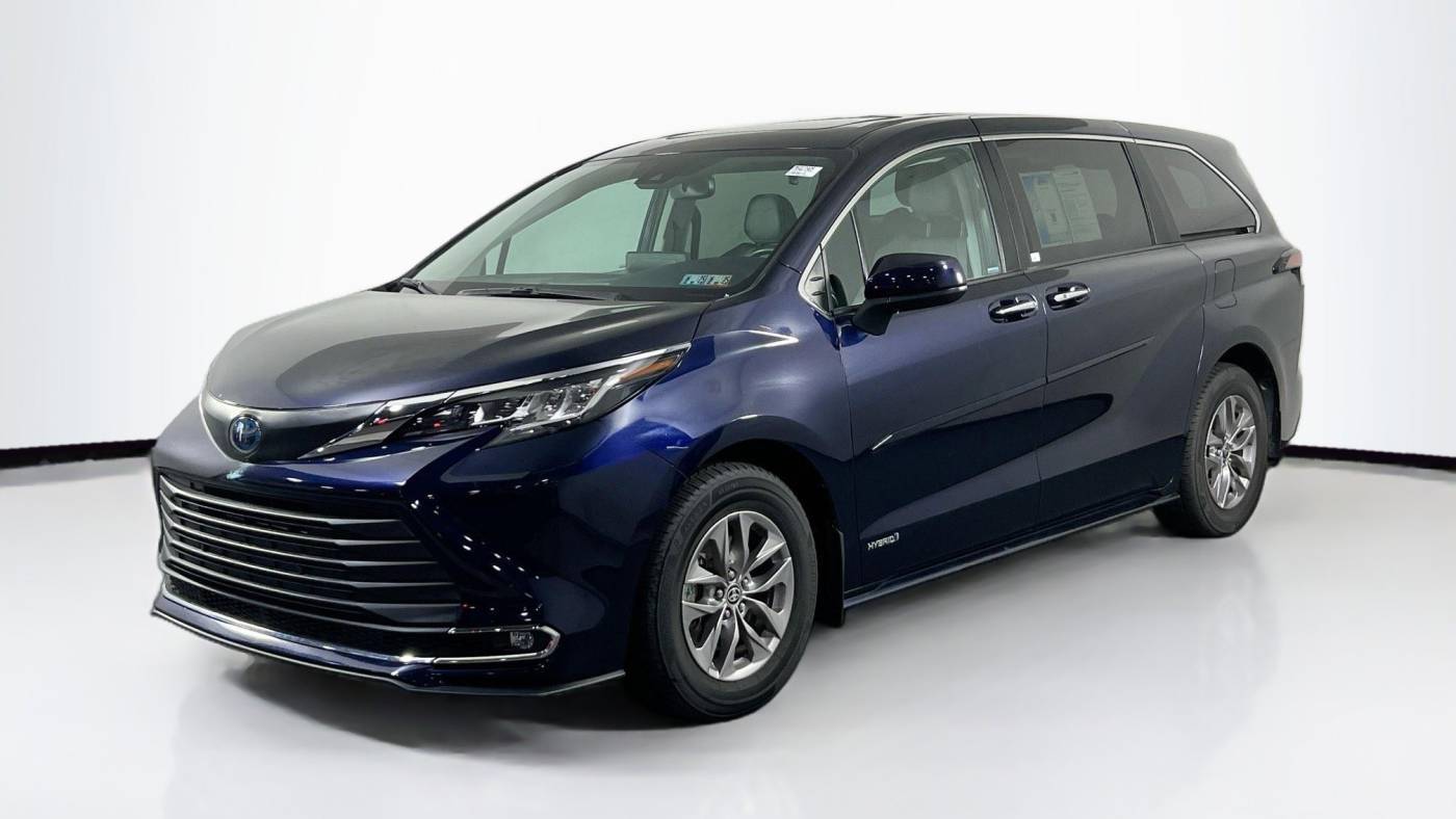 2021 Toyota Sienna XLE — Minivan — 43,137 mi — Lawrenceville, NJ