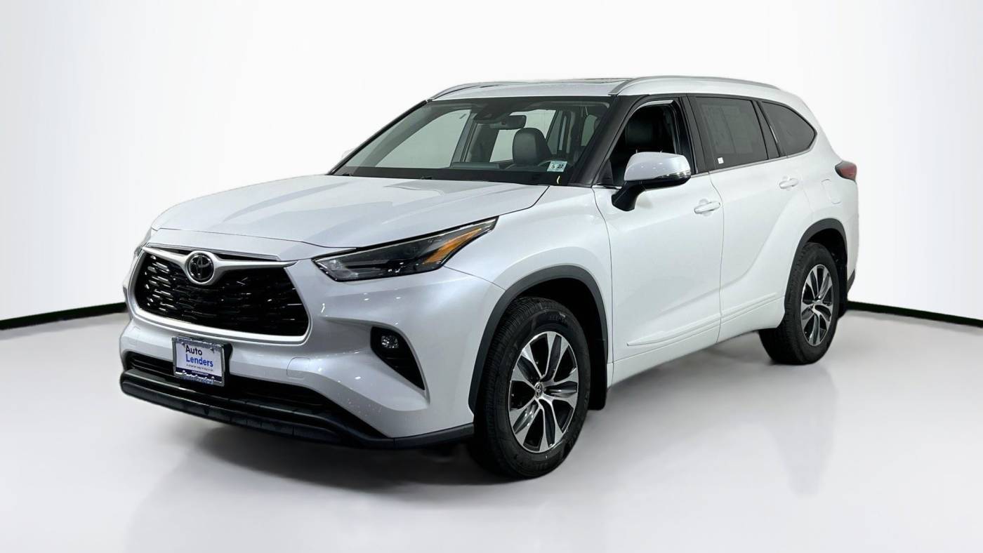 2022 Toyota Highlander XLE — SUV — 30,359 mi — Lawrenceville, NJ
