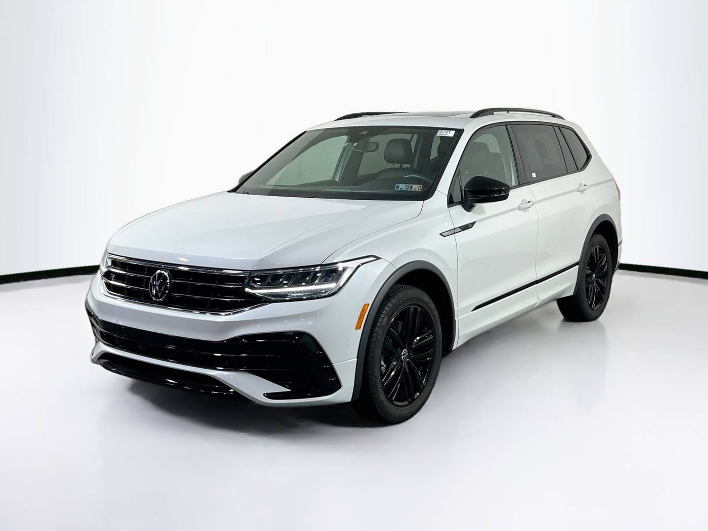 2022 Volkswagen Tiguan SE R-Line Black — SUV — 33,229 mi — Lawrenceville, NJ