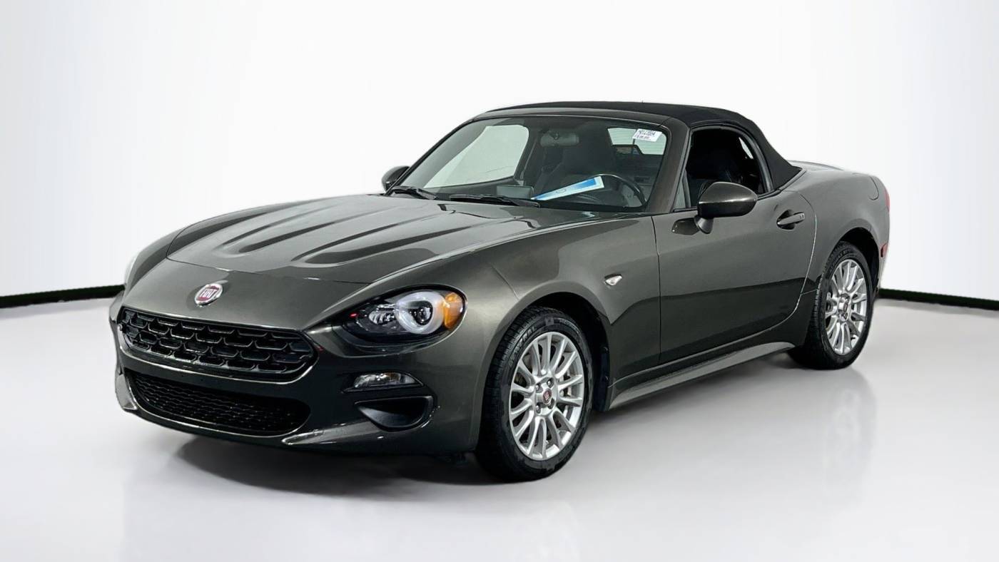 2017 FIAT 124 Spider Classica — Convertible — 16,501 mi — Lawrenceville, NJ