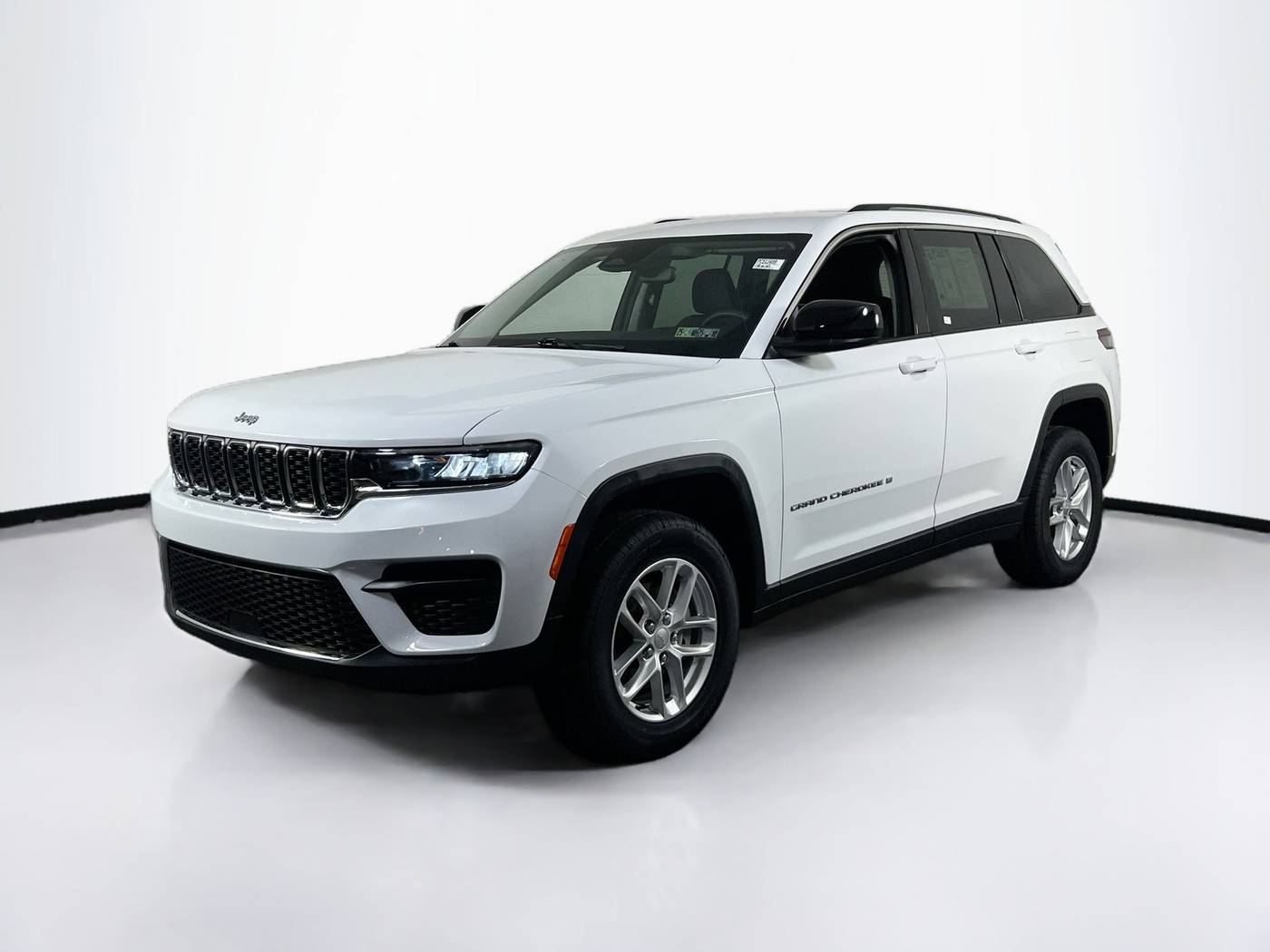 2023 Jeep Grand Cherokee Laredo — SUV — 27,992 mi — Lawrenceville, NJ