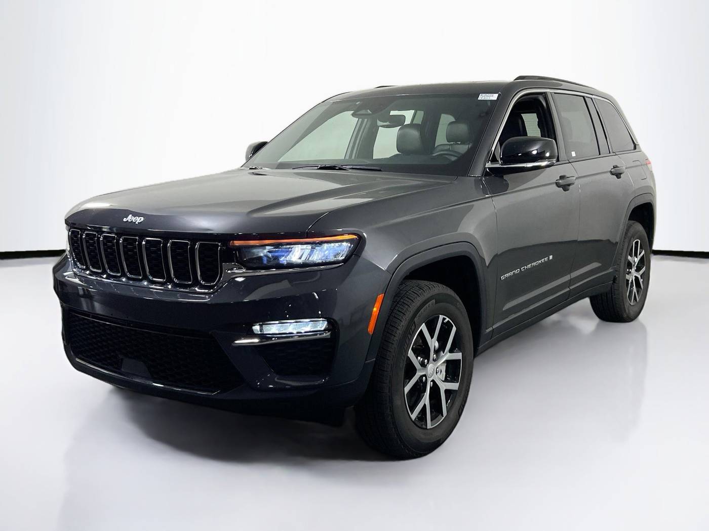 2024 Jeep Grand Cherokee Limited — SUV — 7,427 mi — Toms River, NJ