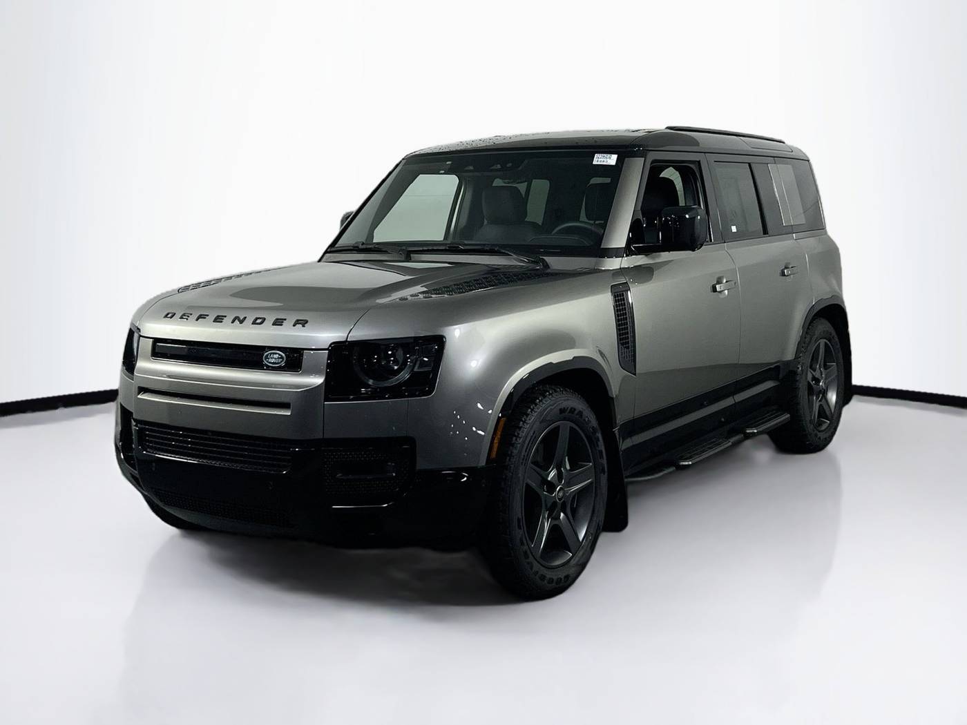 2025 Land Rover Defender X-Dynamic SE — SUV — 4,208 mi — Toms River, NJ