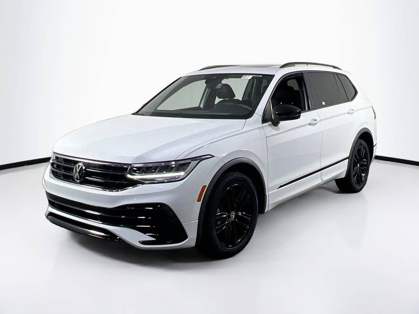 2022 Volkswagen Tiguan SE R-Line Black — SUV — 15,889 mi — Toms River, NJ
