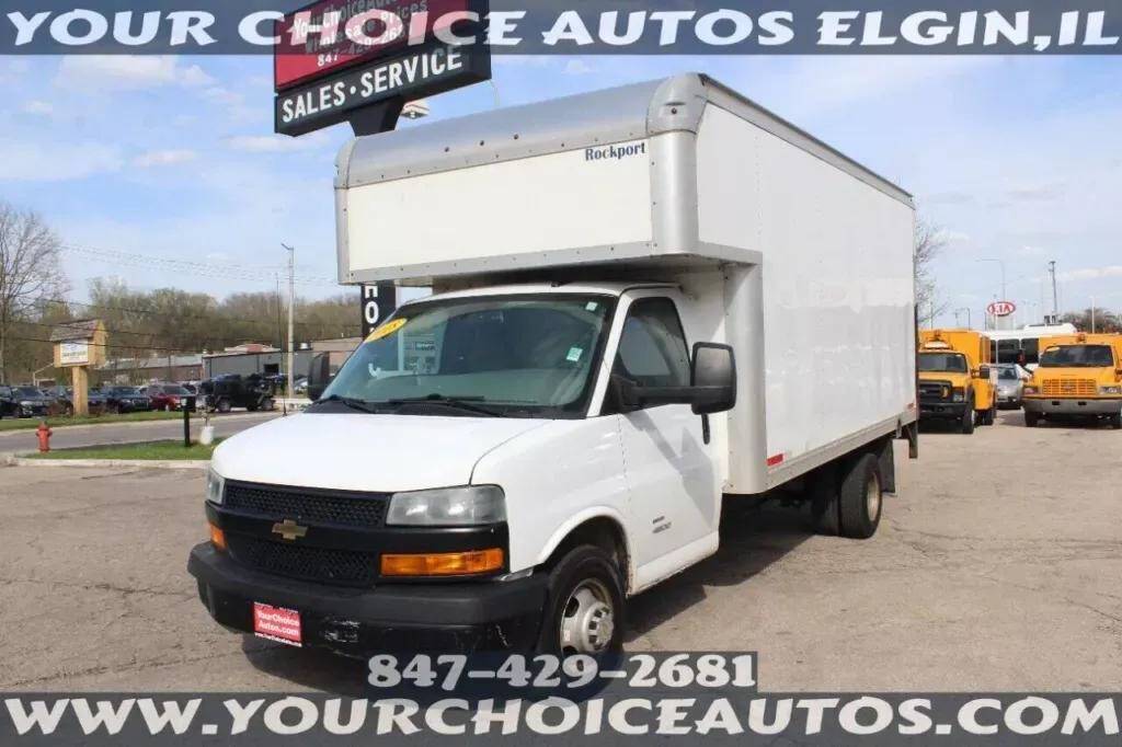 2018 Chevrolet Express Commercial Cutaway 4500 — Chassis Cab Truck — 162,250 mi — Elgin, IL