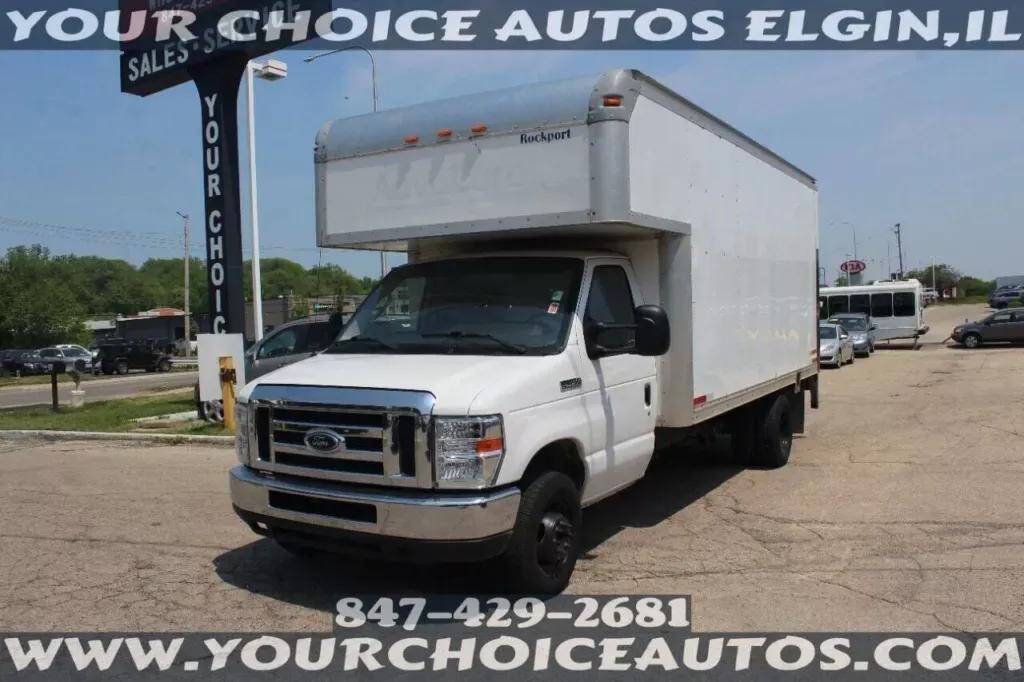 2017 Ford E-Series Cutaway E-450 — Chassis Cab Truck — 137,063 mi — Elgin, IL