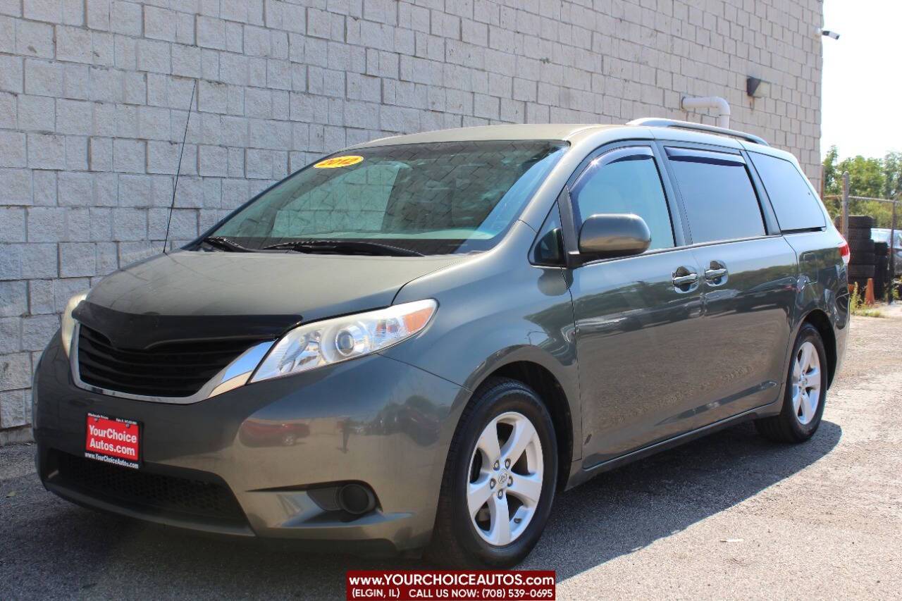 2012 Toyota Sienna LE — Minivan — 142,026 mi — Elgin, IL