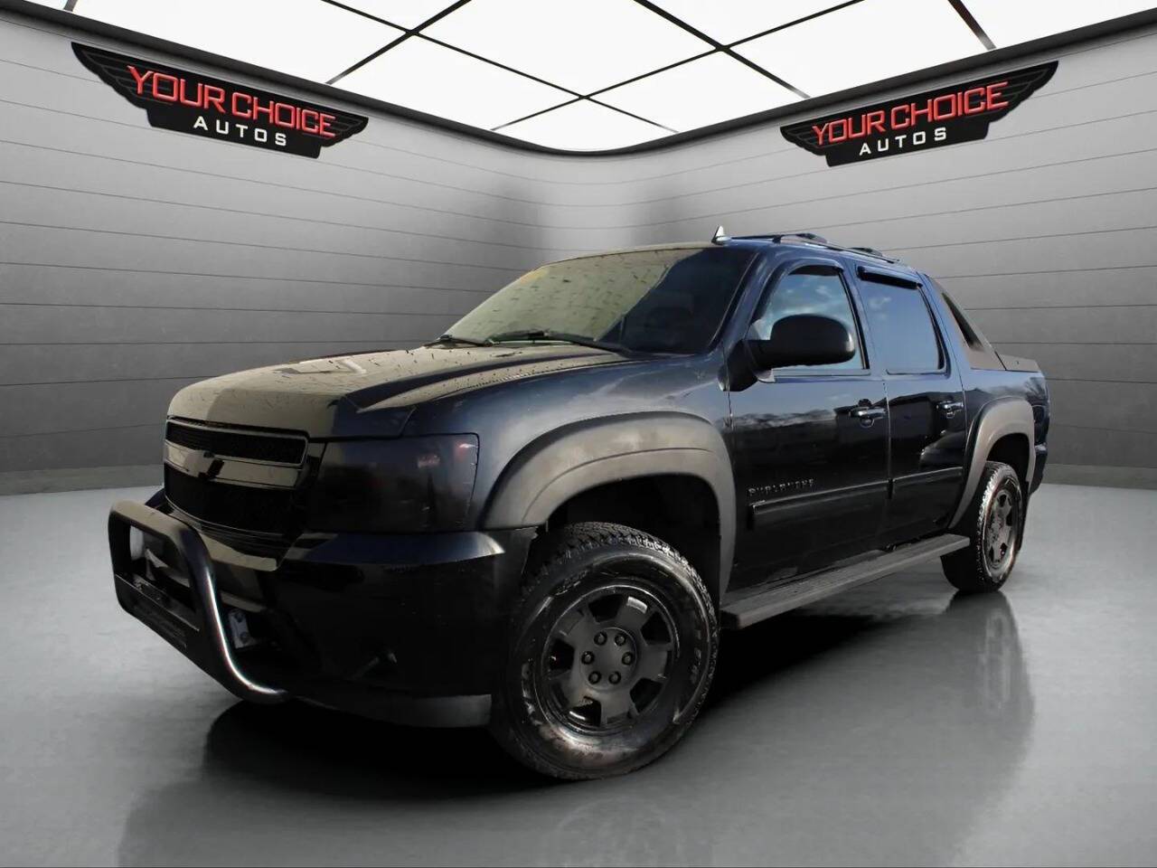 2011 Chevrolet Avalanche LS — Pickup Truck — 148,575 mi — Elgin, IL