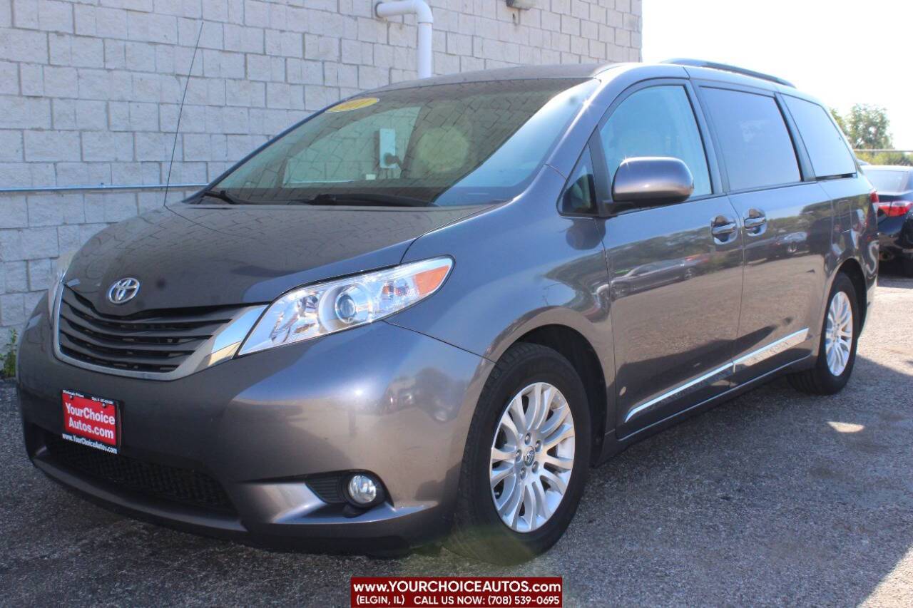 2011 Toyota Sienna XLE — Minivan — 145,634 mi — Elgin, IL