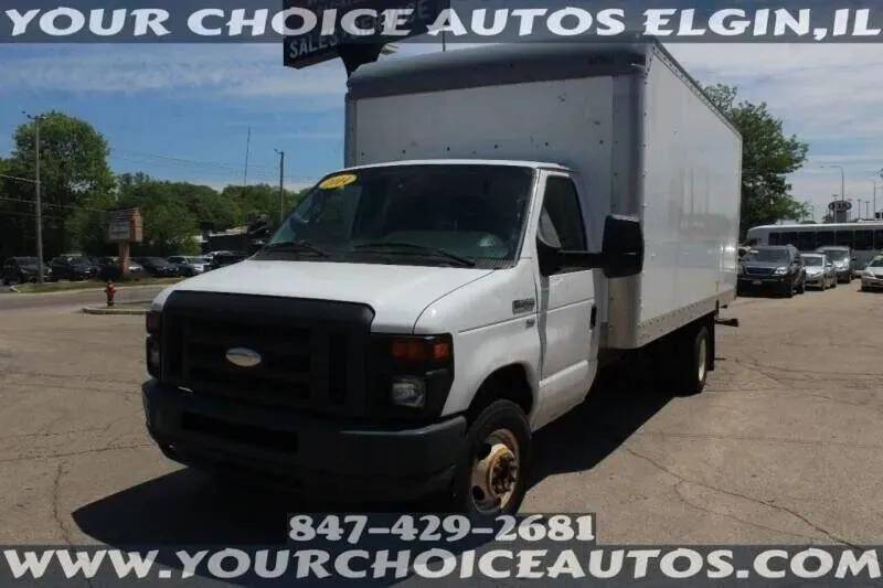 2014 Ford Econoline Commercial Cutaway E-350 — Chassis Cab Truck — 150,206 mi — Elgin, IL