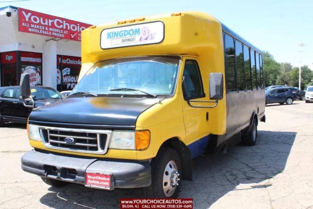 2006 Ford Econoline Commercial Cutaway E-450 — Chassis Cab Truck — 114,170 mi — Elgin, IL