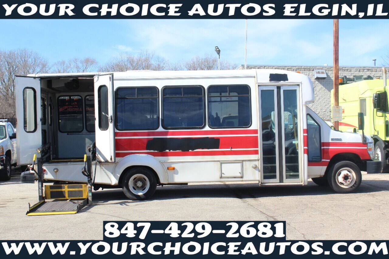 2013 Ford Econoline Commercial Cutaway E-450 — Chassis Cab Truck — 119,667 mi — Elgin, IL