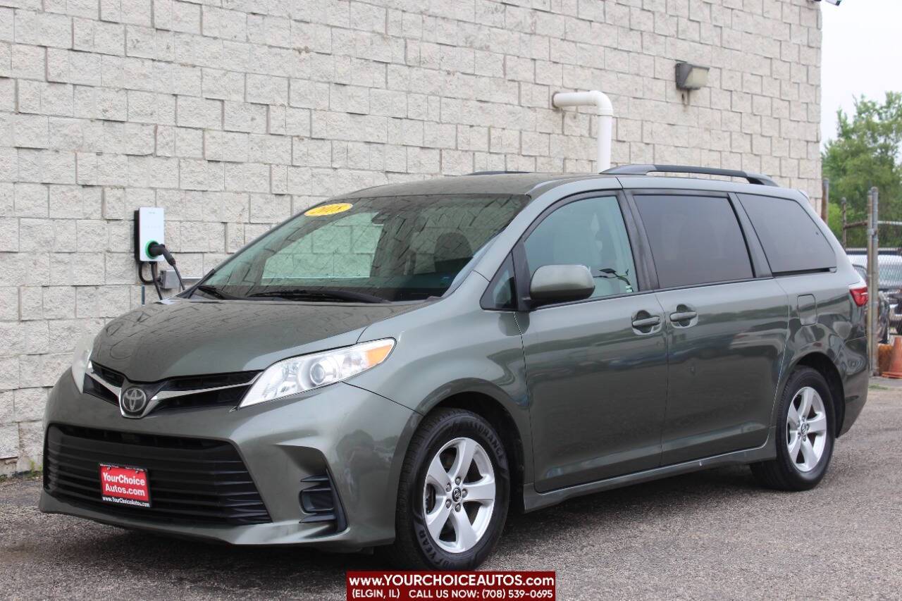 2018 Toyota Sienna LE — Minivan — 133,259 mi — Elgin, IL