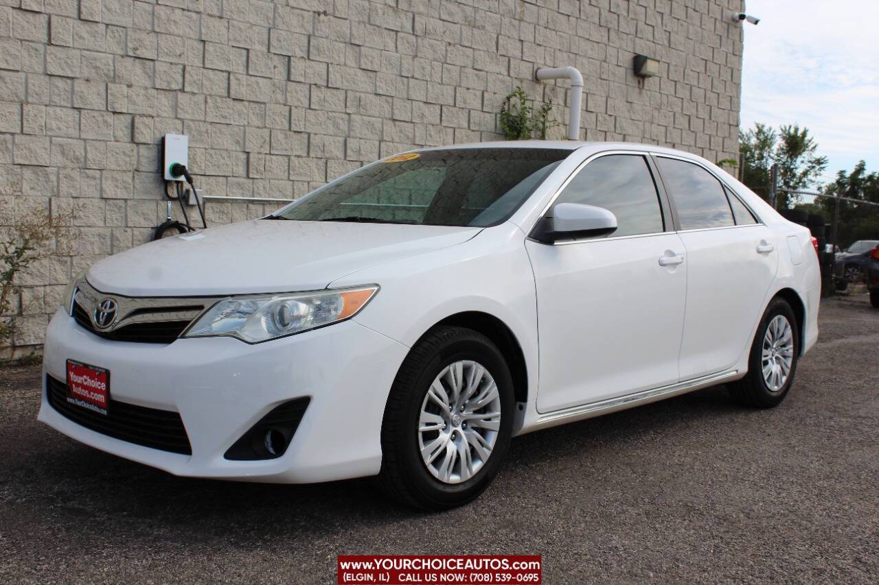 2012 Toyota Camry LE — Sedan — 113,474 mi — Elgin, IL