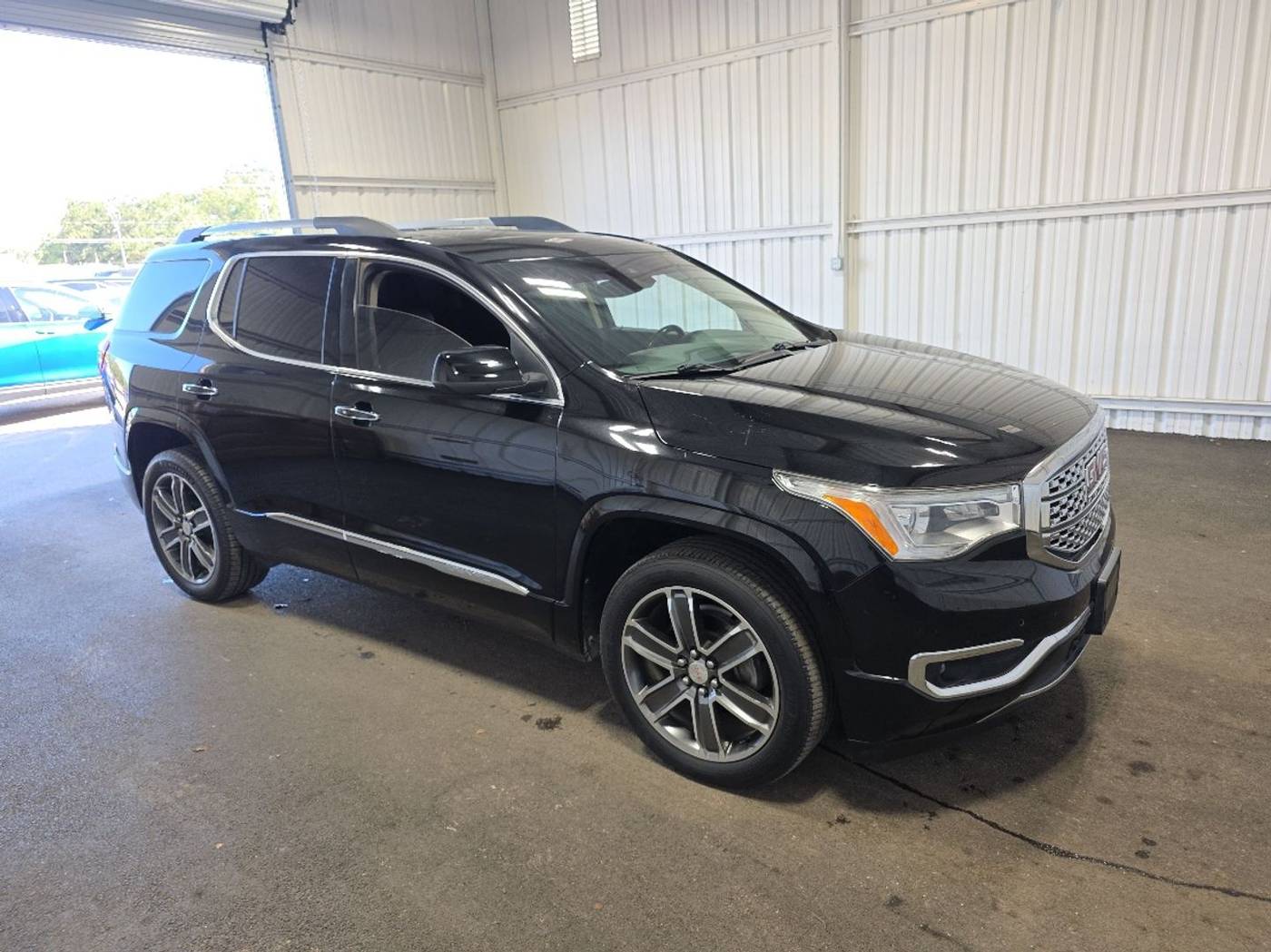 2019 GMC Acadia Denali — SUV — 32,393 mi — Houston, TX