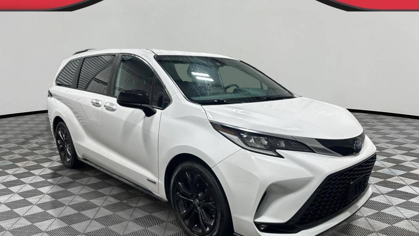 2021 Toyota Sienna XSE — Minivan — 74,997 mi — Houston, TX