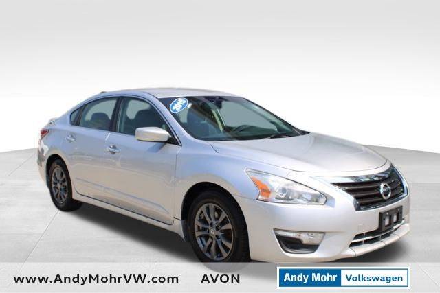 2015 Nissan Altima 2.5 S — Sedan — 126,324 mi — Avon, IN