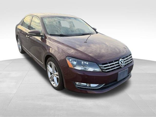 2012 Volkswagen Passat TDI SEL Premium — Sedan — 135,965 mi — Avon, IN