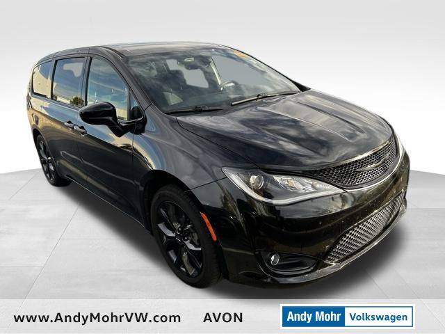 2019 Chrysler Pacifica Touring Plus — Minivan — 97,773 mi — Avon, IN