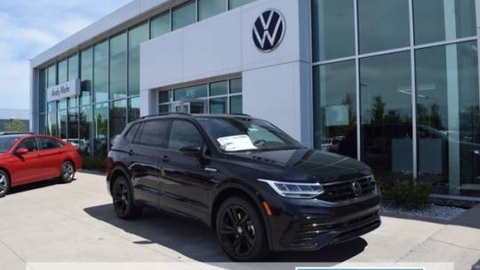 2024 Volkswagen Tiguan SE R-Line Black — SUV — 5,573 mi — Avon, IN