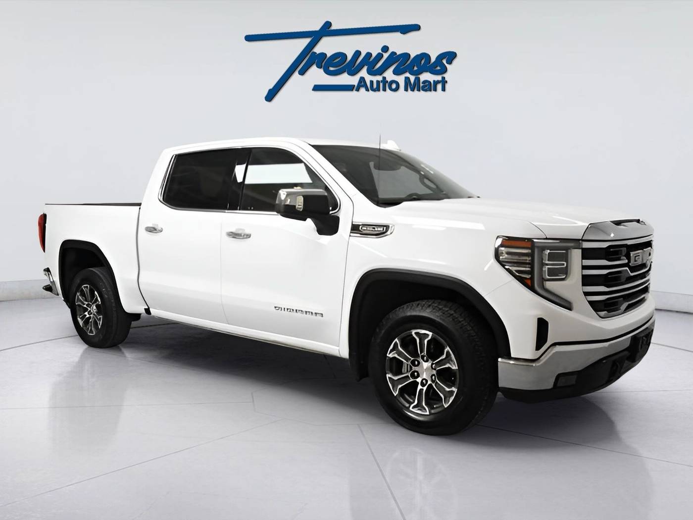 2024 GMC Sierra 1500 SLT — Pickup Truck — 64,509 mi — McAllen, TX