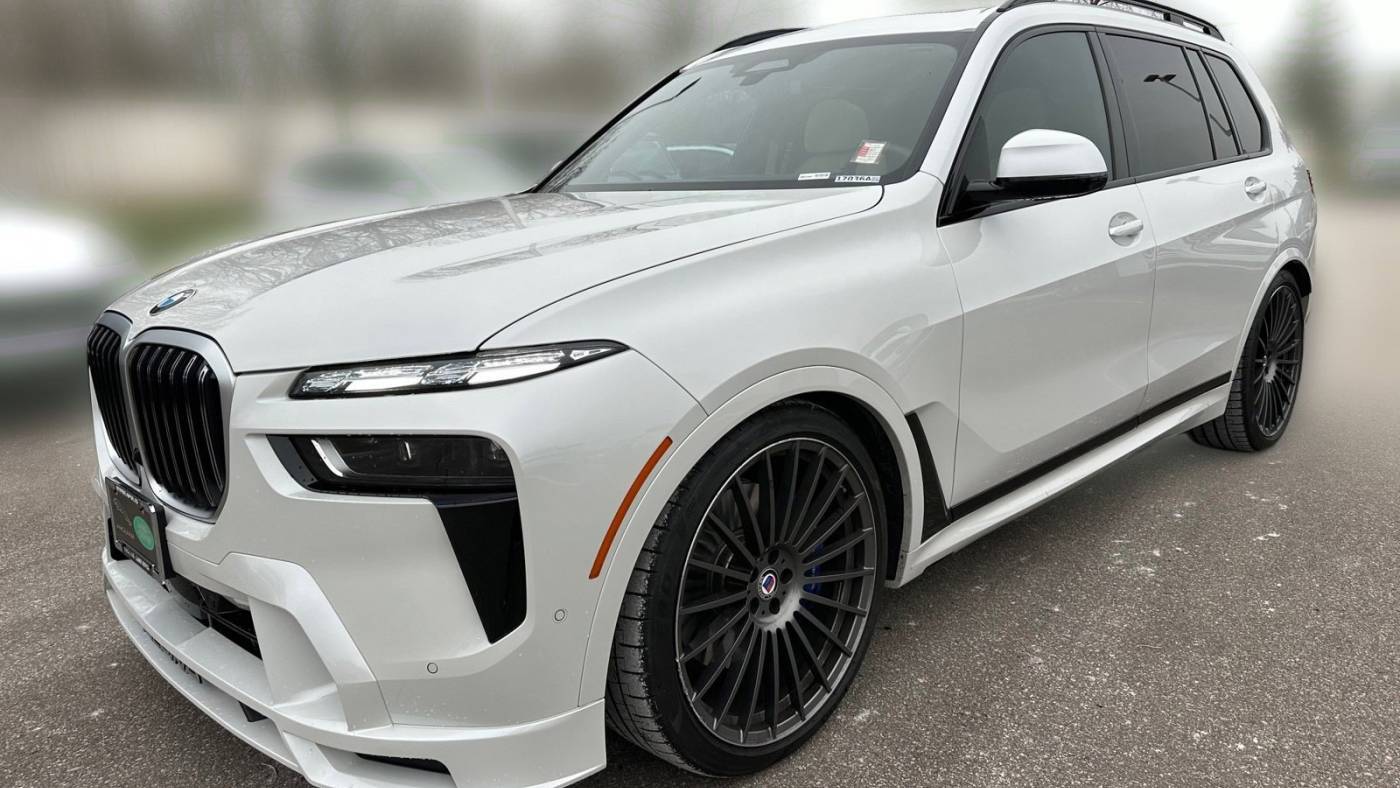 2025 BMW X7 ALPINA XB7 — SUV — 3,733 mi — Golden Valley, MN