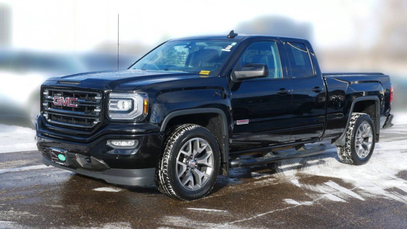 2017 GMC Sierra 1500 SLT — Pickup Truck — 104,187 mi — Golden Valley, MN