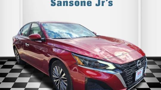 2023 Nissan Altima SV — Sedan — 11,896 mi — Keyport, NJ
